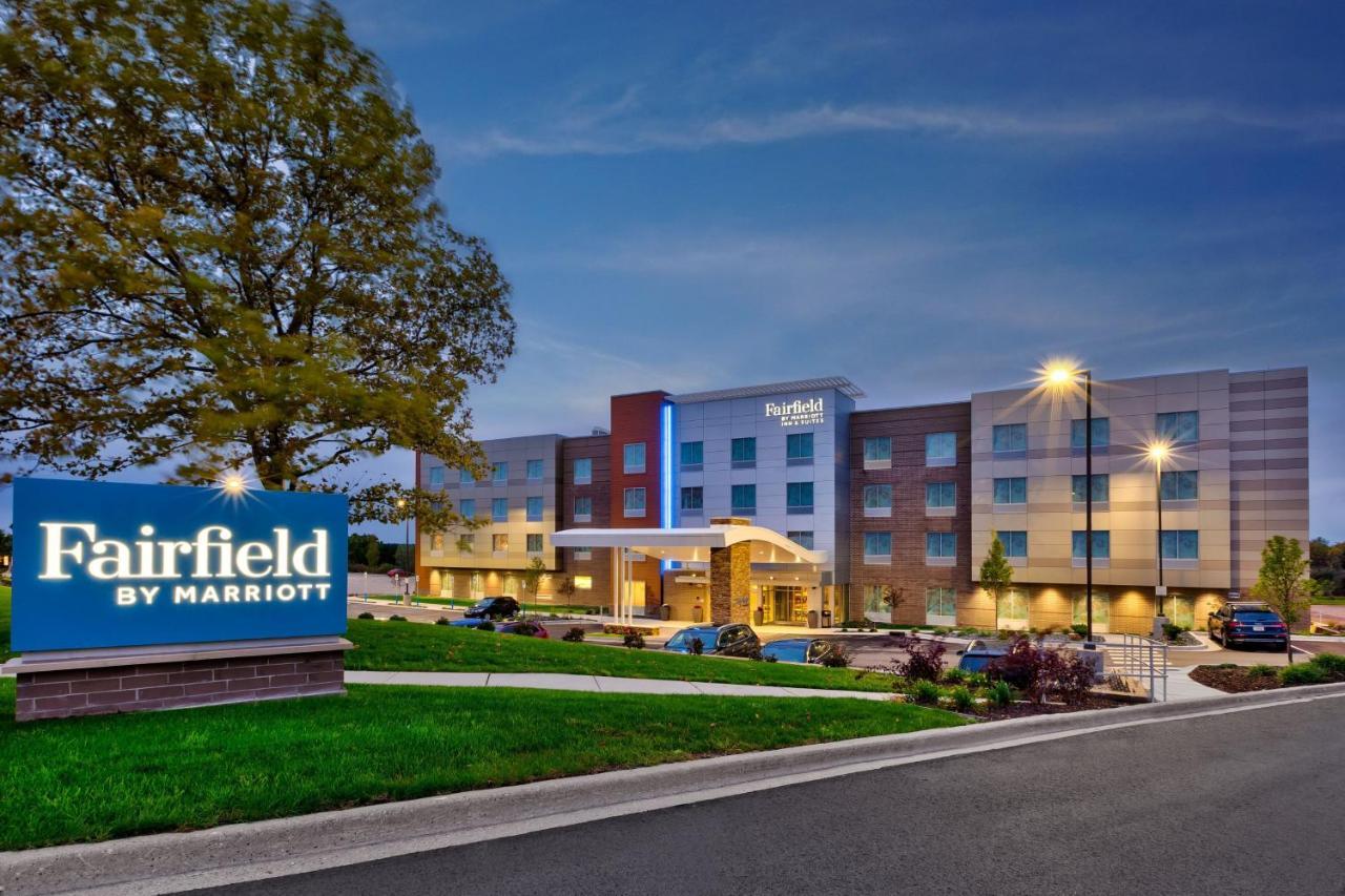 Fairfield By Marriott Inn & Suites Grand Rapids North Walker Exterior photo
