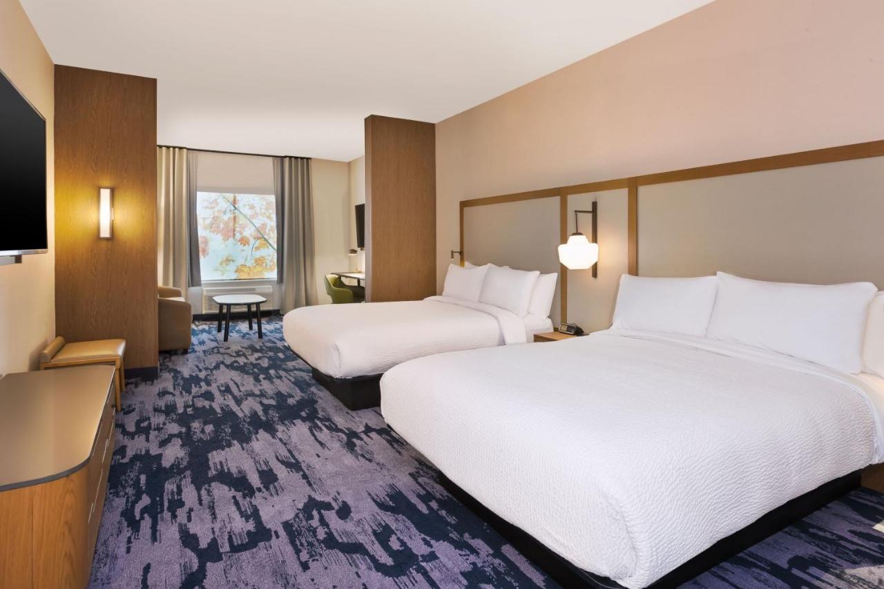 Fairfield By Marriott Inn & Suites Grand Rapids North Walker Exterior photo