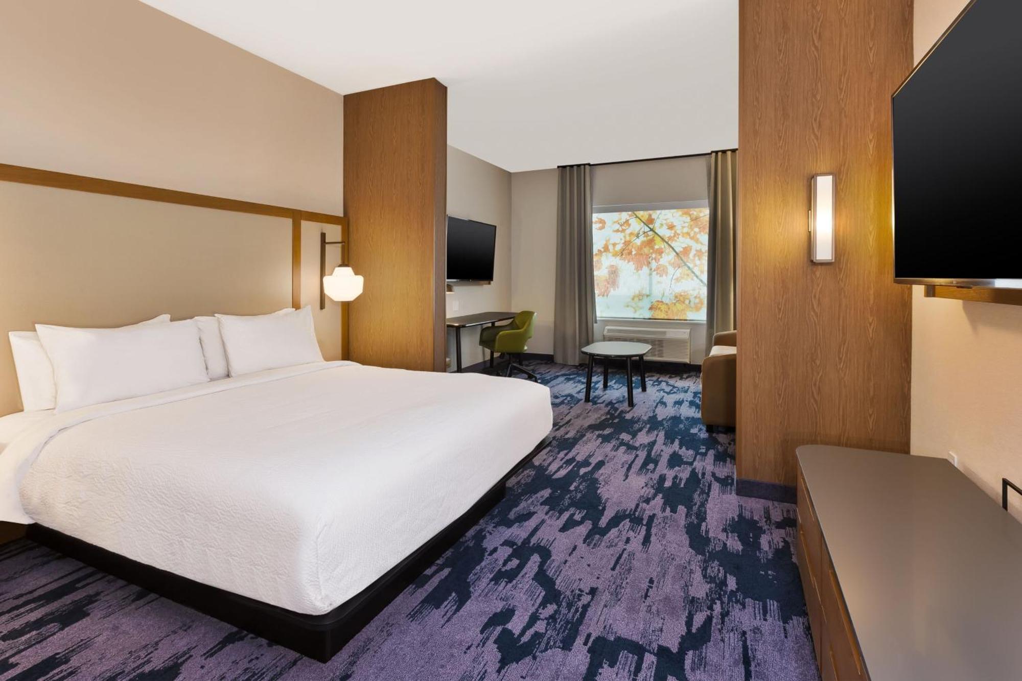 Fairfield By Marriott Inn & Suites Grand Rapids North Walker Exterior photo